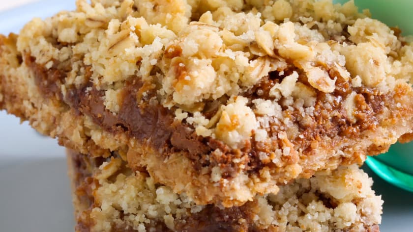 Jamie Oliver No-Bake Chocolate Oat Bars